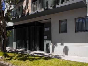 Lencke vende - a estrenar duplex 3 ambientes (suite), balcon c/parrilla, cochera opc, financiacion