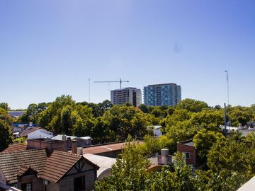 Lencke vende - a estrenar duplex 3 ambientes (suite), balcon c/parrilla, cochera opc, financiacion