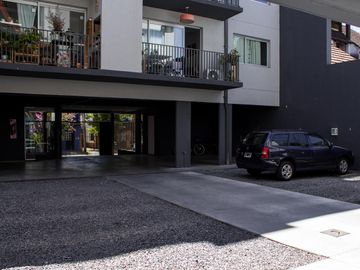 Lencke vende - a estrenar duplex 3 ambientes (suite), balcon c/parrilla, cochera opc, financiacion