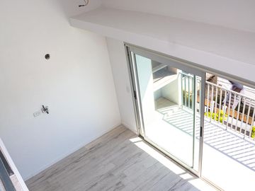 Lencke vende - a estrenar duplex 3 ambientes (suite), balcon c/parrilla, cochera opc, financiacion