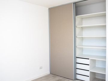 Lencke vende - a estrenar duplex 3 ambientes (suite), balcon c/parrilla, cochera opc, financiacion