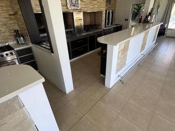 QUINTA EN VENTA, LOTE 4000M2 CON QUINCHO Y PILETA - EXALTACION DE LA CRUZ
