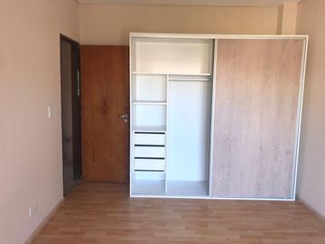 VENTA APTO CREDITO PH DOS Y TRES AMBIENTES CON COCHERA EN FLORIDA VICENTE LOPEZ