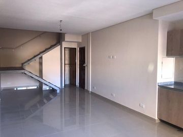 VENTA APTO CREDITO PH DOS Y TRES AMBIENTES CON COCHERA EN FLORIDA VICENTE LOPEZ