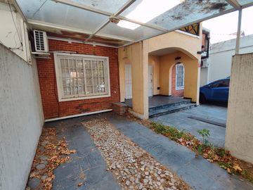 Duplex tipo casa con cochera