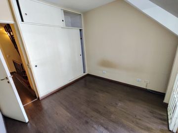 Duplex tipo casa con cochera