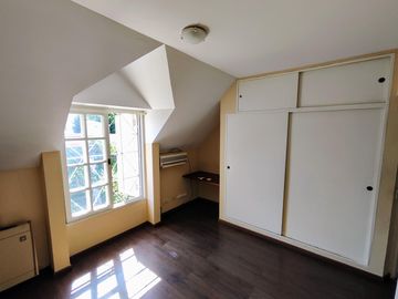 Duplex tipo casa con cochera