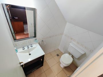 Duplex tipo casa con cochera