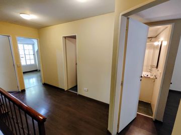Duplex tipo casa con cochera