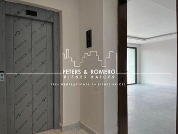 Penthouse en Venta en Av Bosques 151
