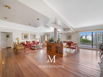 Venta Departamento  Caballito , 4 dormitorios. Terraza , 4 Cocheras (325m2)