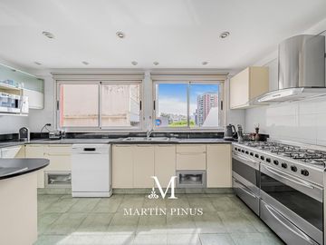 Venta Departamento  Caballito , 4 dormitorios. Terraza , 4 Cocheras (325m2)