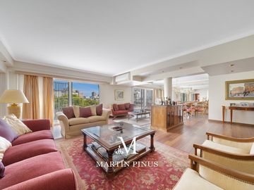 Venta Departamento  Caballito , 4 dormitorios. Terraza , 4 Cocheras (325m2)