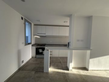 Departamento en 462 (Alvear) y 14a - City Bell