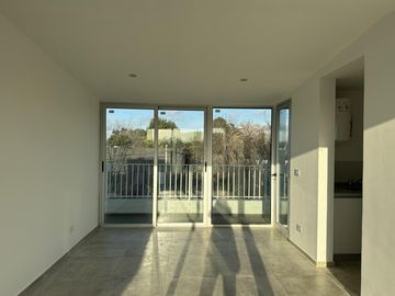 Departamento en 462 (Alvear) y 14a - City Bell