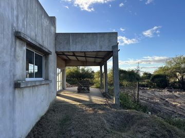 Casa de 3 dormitorios a terminar en calle Paysandú