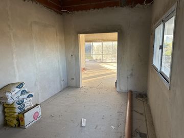 Casa de 3 dormitorios a terminar en calle Paysandú