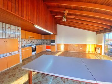 VENTA CASA CON LOCAL 194 M2 QUILMES