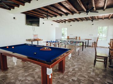 Complejo de Cabañas de primera categoría con piscina cubierta en Rama Caída