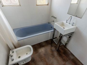 Venta PH con terraza en Saavedra