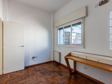 Venta PH con terraza en Saavedra