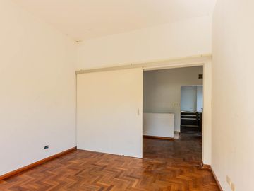 Venta PH con terraza en Saavedra