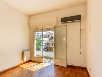 Venta PH con terraza en Saavedra
