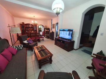 PH en 2 plantas, 3 ambientes con terraza y lavadero, Impecable! -en venta