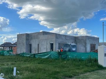 Casa a terminar en venta - 2 Dormitorios 1 Baño - Cochera - 300Mts2 - General Rodríguez
