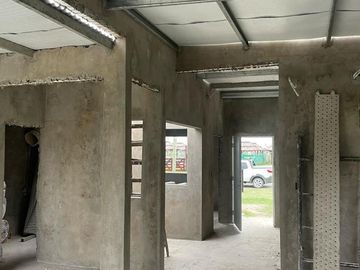 Casa a terminar en venta - 2 Dormitorios 1 Baño - Cochera - 300Mts2 - General Rodríguez