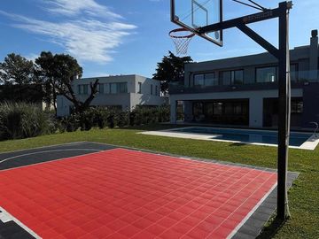 Casa en venta - 4 Dormitorios 4 Baños - 900Mts2 - Terralagos, Canning
