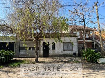 Casa en venta en Villa Gobernador Udaondo