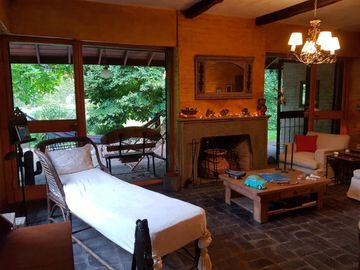 Casa en venta - 5 Dormitorios 5 Baños - Cochera - 3.000Mts2 - Pilar