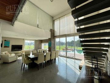 Casa en Venado 1 con fondo al Golf