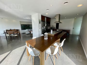 Casa en Venado 1 con fondo al Golf
