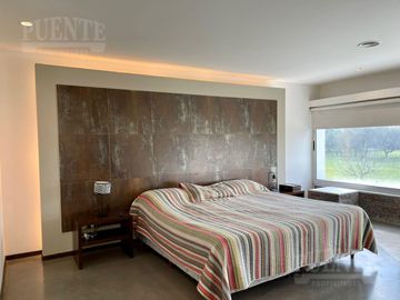 Casa en Venado 1 con fondo al Golf