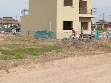 Venta / Casa / 4 ambientes con pileta / Fincas Don Eugenio 2 / General Rodriguez