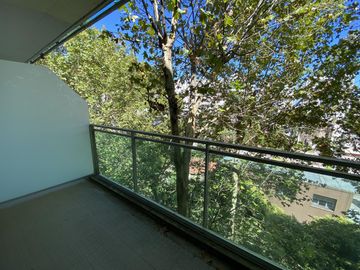 VENTA monoambiente amoblado de 49m2 c/ coch fija y cu, seg 24h y ame-Ciudad de la paz 300 (Colegiales)