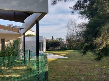 Casa en San Matias -Perimetral - 4 dormitorios - PG