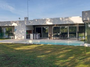 Casa en San Matias -Perimetral - 4 dormitorios - PG