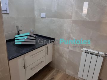Excelente Casa en Barrio Lagos de Canning con 4 dormitorios y gran piscina sobre lote de 1018 m2