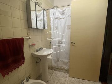 Venta - Depto en PH en el Centro de General Roca - D052