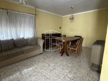 Venta - Depto en PH en el Centro de General Roca - D052