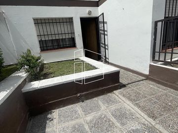 Venta - Depto en PH en el Centro de General Roca - D052