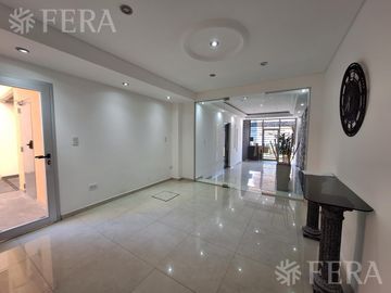 Venta departamento de 4 ambientes en Wilde (32134)