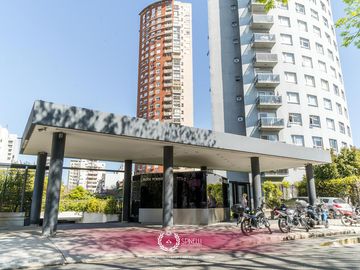 Venta departamento 3 ambientes 47M² con balcón en San Cristóbal full amenities torre Altos Porteños