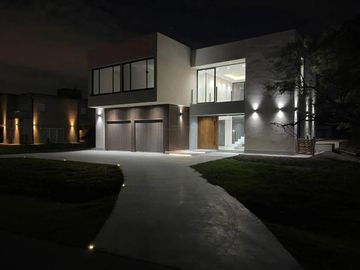 Casa en venta - 3 Dormitorios 5 Baños - Cocheras - 1500Mts2 - Canning