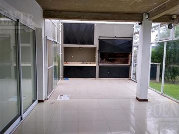 Casa - Countries/B.Cerrado (San Vicente)