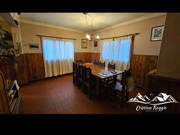 Casa de 230 m2, Barrio Residencial Los Abedules, El Bolsón (SU-1)