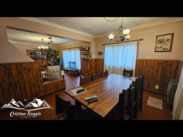 Casa de 230 m2, Barrio Residencial Los Abedules, El Bolsón (SU-1)